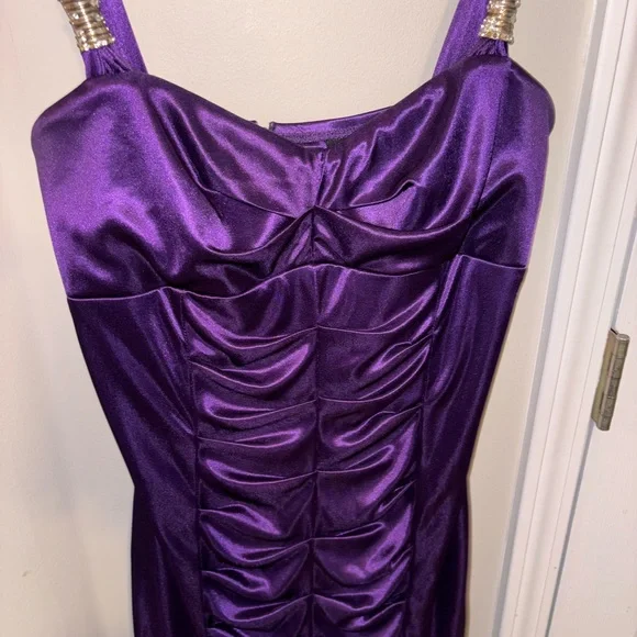 Cute little purple dress - Picture 3 of 4